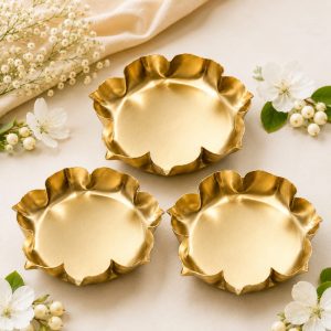 Gold Shine Lotus Urli - 3.5 inch